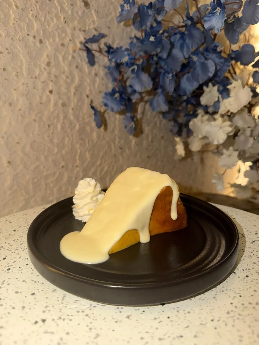 White chocolate sponge